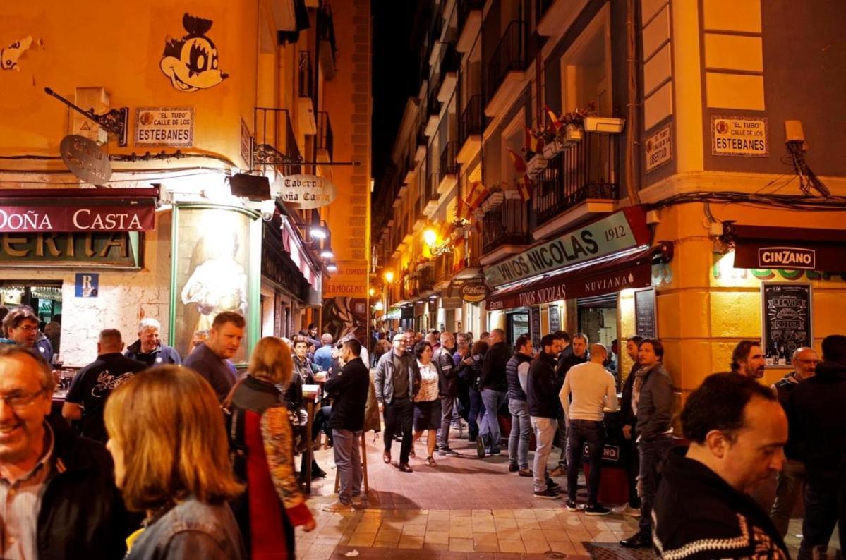 Piso Para 4 Con 2 Parking En Casco Historico De Zaragoza 2 Noches Minimo Saragoça Exterior foto